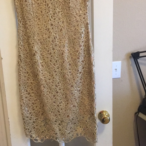 Dress - Picture 4 of 5